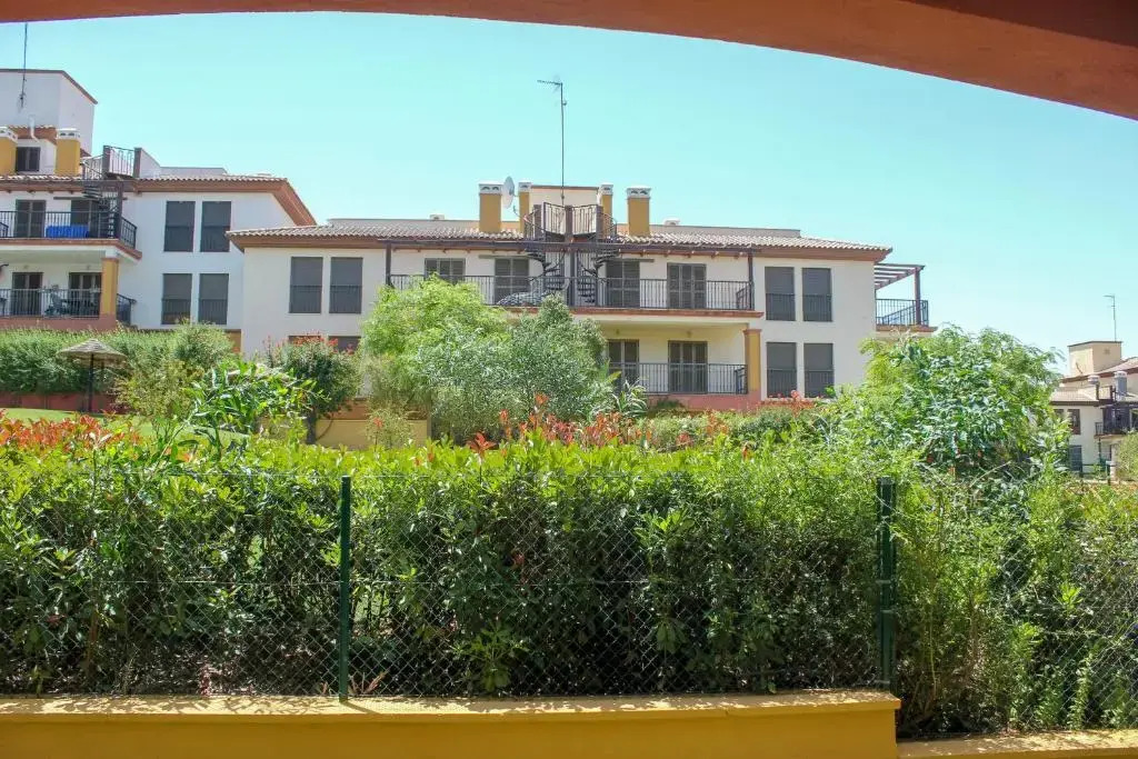 Haa001) Apartamento Moderno Con Jardín.