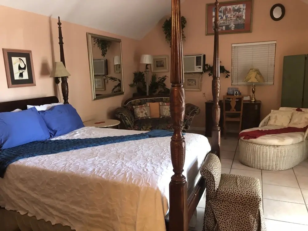 Sea Breeze Manor Inn
