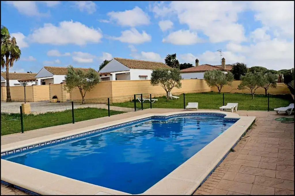 Bungalow en complejo I, con piscina compartida