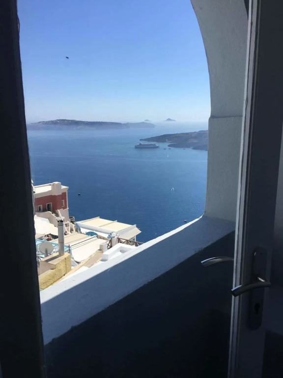 Katris Apartments