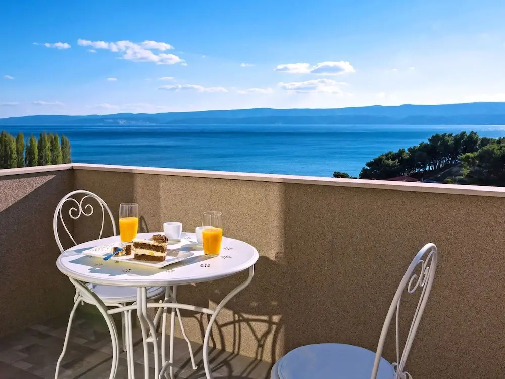 Modern Sea-facing Apartment in Omis Dalmatia