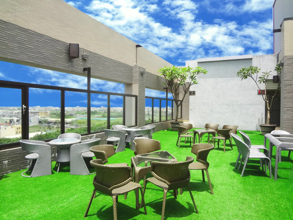 Tsun Huang Hotel