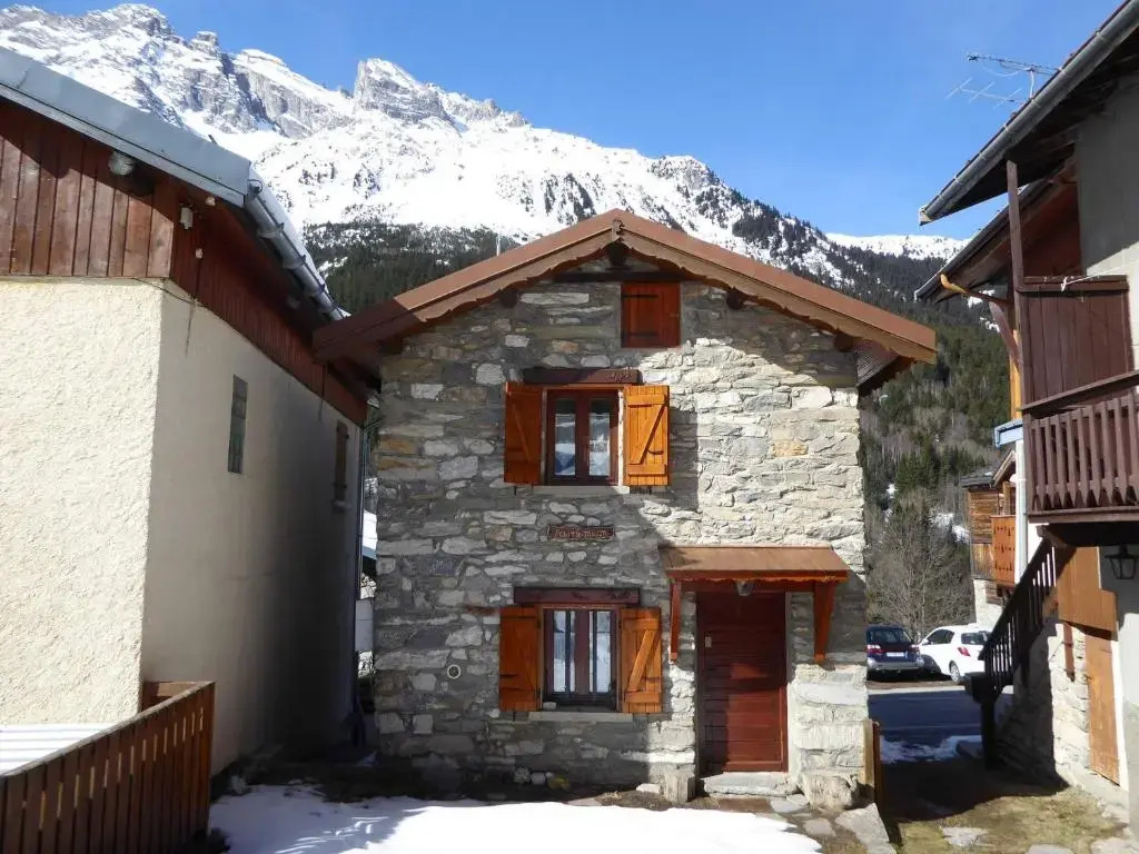Charmant chalet en pierre pour 6 pers. à Pralognan-la-Vanoise - FR-1-464-16
