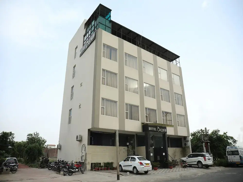OYO 14635 Hotel Orchid
