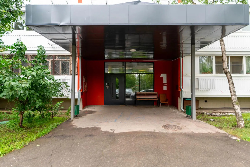 Moment House  на Генерала Тюленева 29к3
