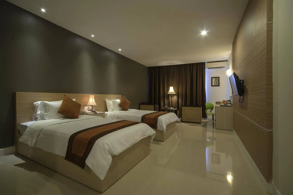 Altos Hotel
