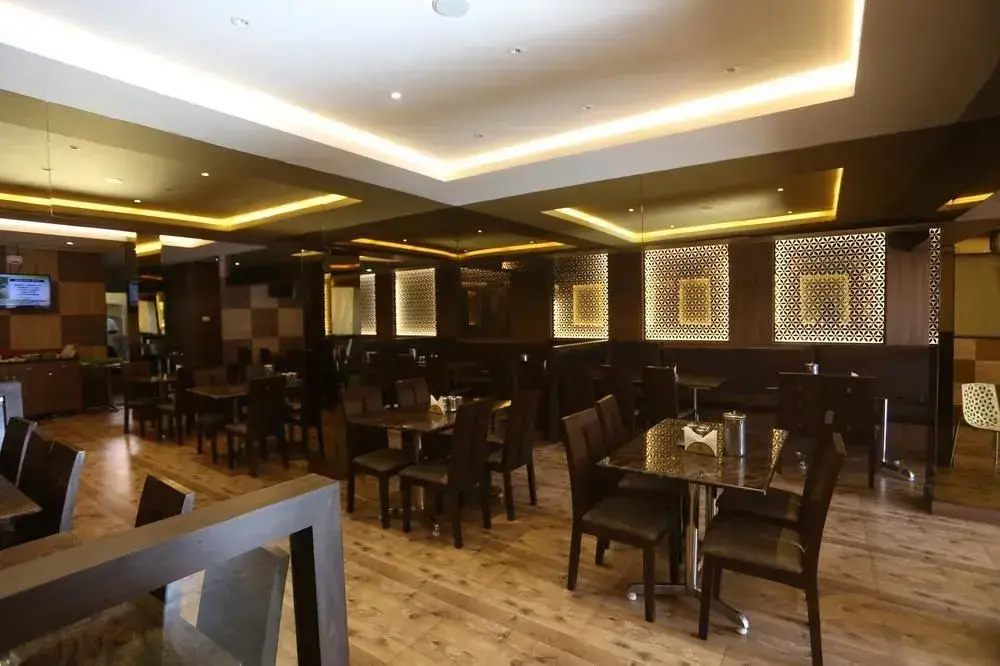 OYO 10222 Hotel Anbu Park