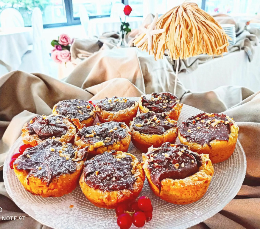 Hotel Garisenda B&B con Brunch sino alle 12 - in Centro a Riccione -