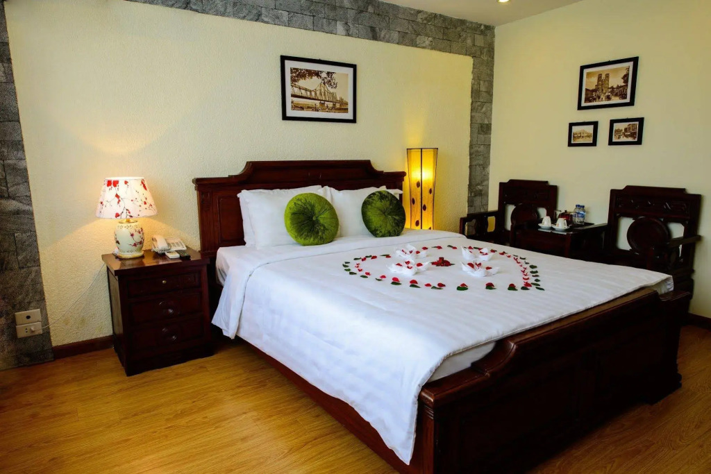Sena Boutique Hotel & Travel