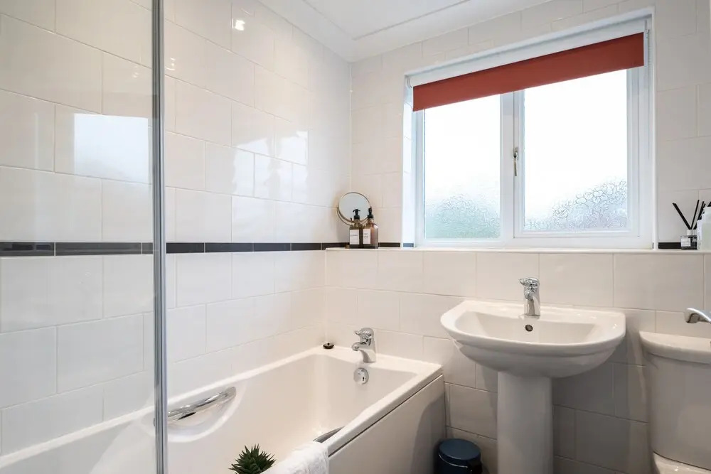 Spacious 4-br Cambridge House, Free Parking