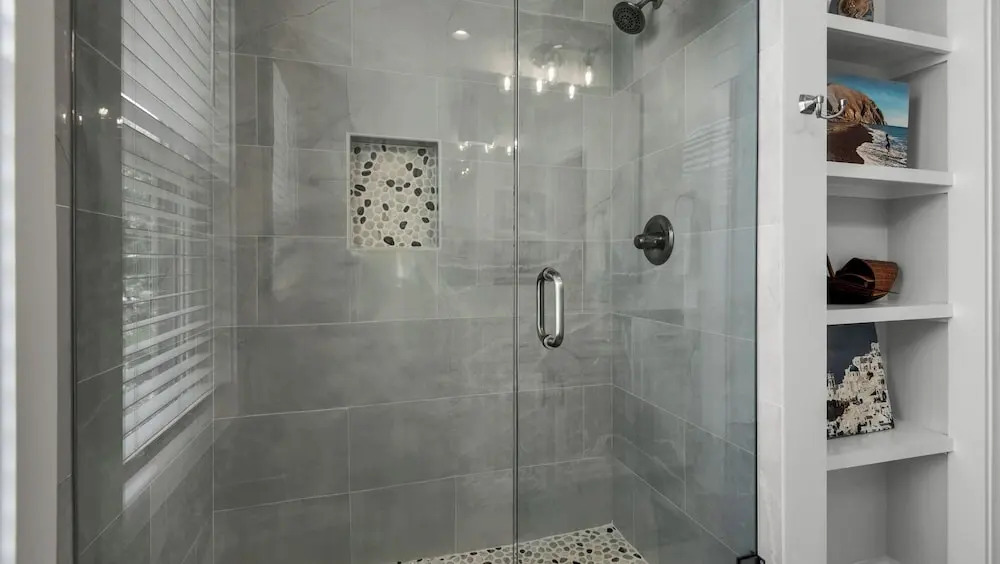 Sleeps 8; Community Pool, 5 Minute Walk to Beach Access