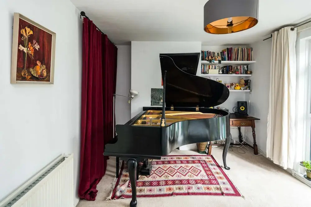 2Bd Stylish Home W/T Grand Piano Central London