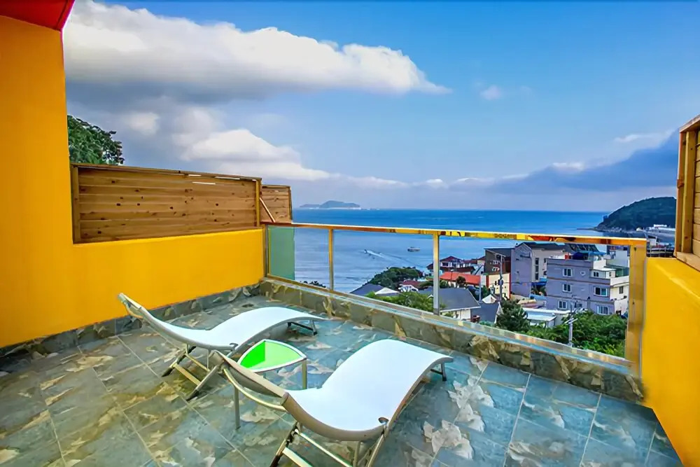 Geoje Island Monaco Pool Villa Pension