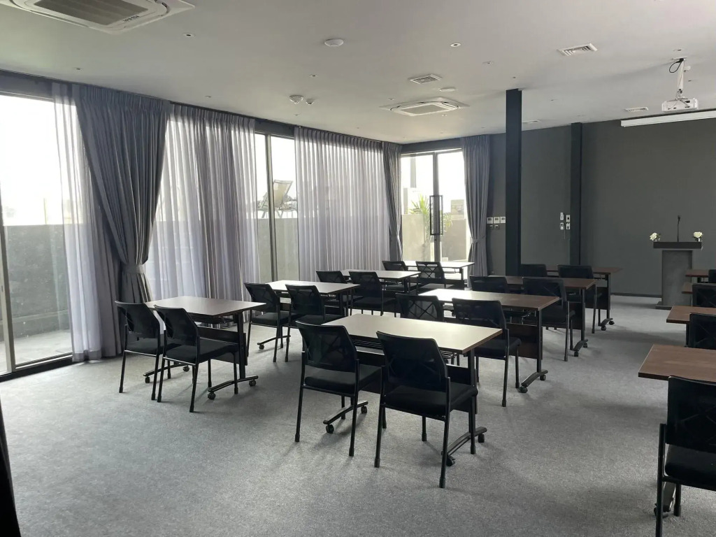 Seekers Finders Rama IV Hotel SureStay Collection by BW
