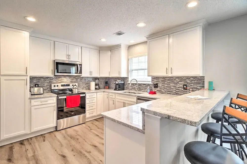 Ideally Located Luxe Beach House on Tybee Island