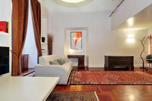 Pantheon Lyuxury Apartment
