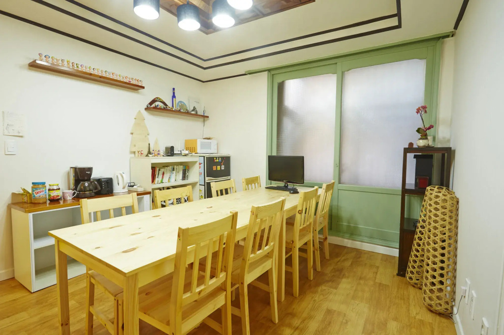 Owl Guesthouse - Hostel
