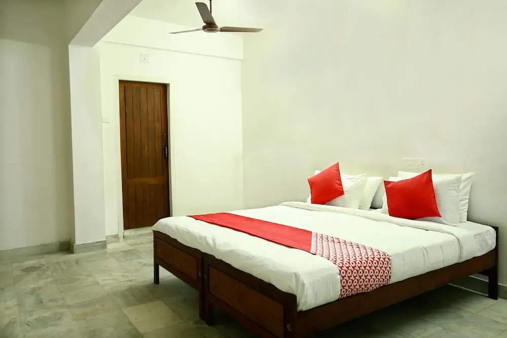 OYO 10259 Hotel Safa INN
