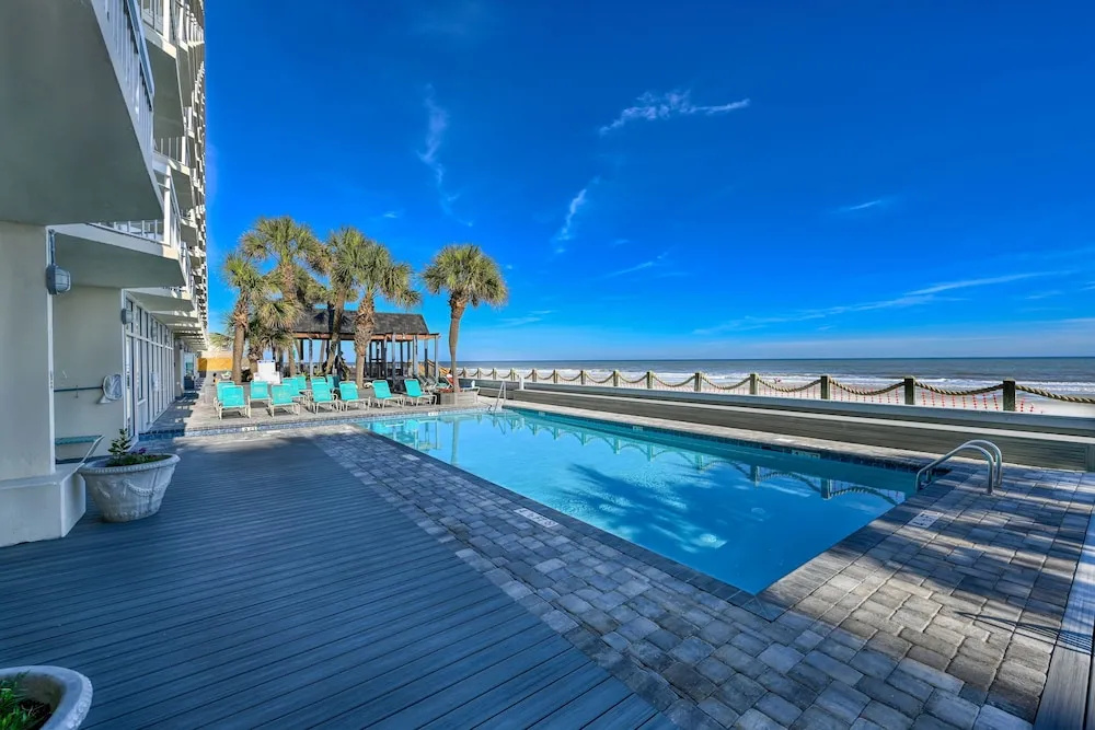 1009 Waters Edge Resort 1 Bedroom Condo by RedAwning