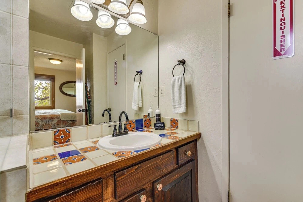11-min Walk to Santa Fe Plaza! Condo w/ Pool