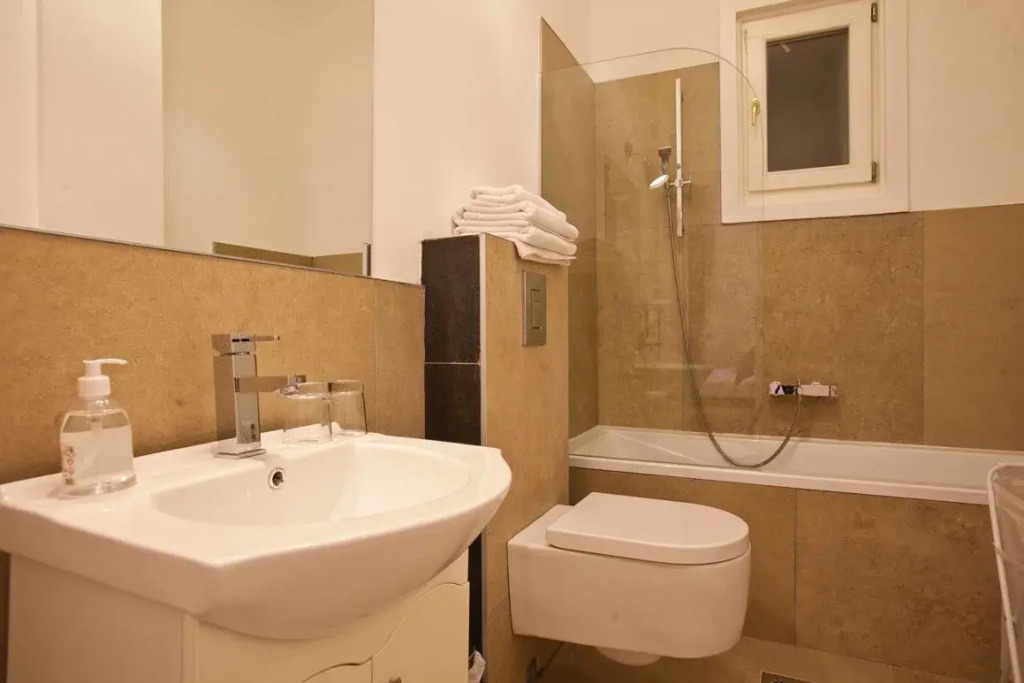 ParliamentPenthouse B&B with Rooftop Terrace