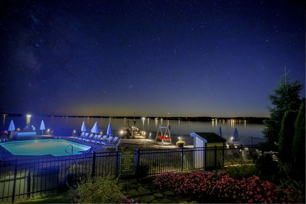 Spruce Point Inn Resort and Spa