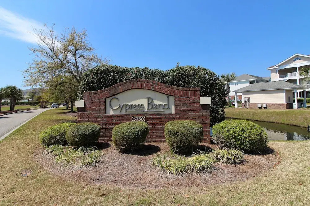 Cypress Bend Apartment 822