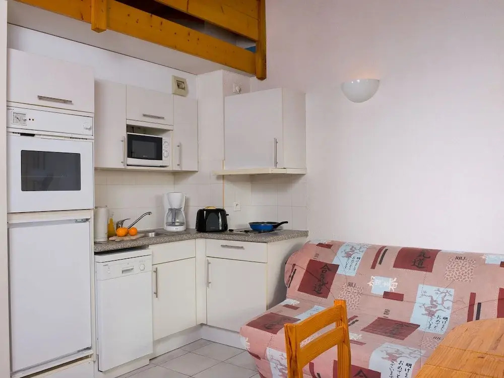Nice apartment with a dishwasher, at 600 m. from the beach