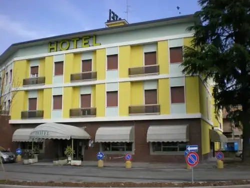 Hotel Industria