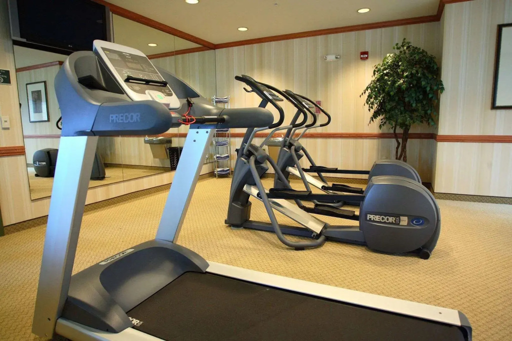 Country Inn & Suites by Radisson, Grand Forks, ND