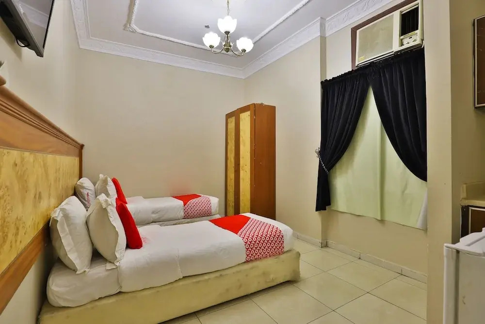 OYO 374 Abdusamad Al Sadawi Hotel 2