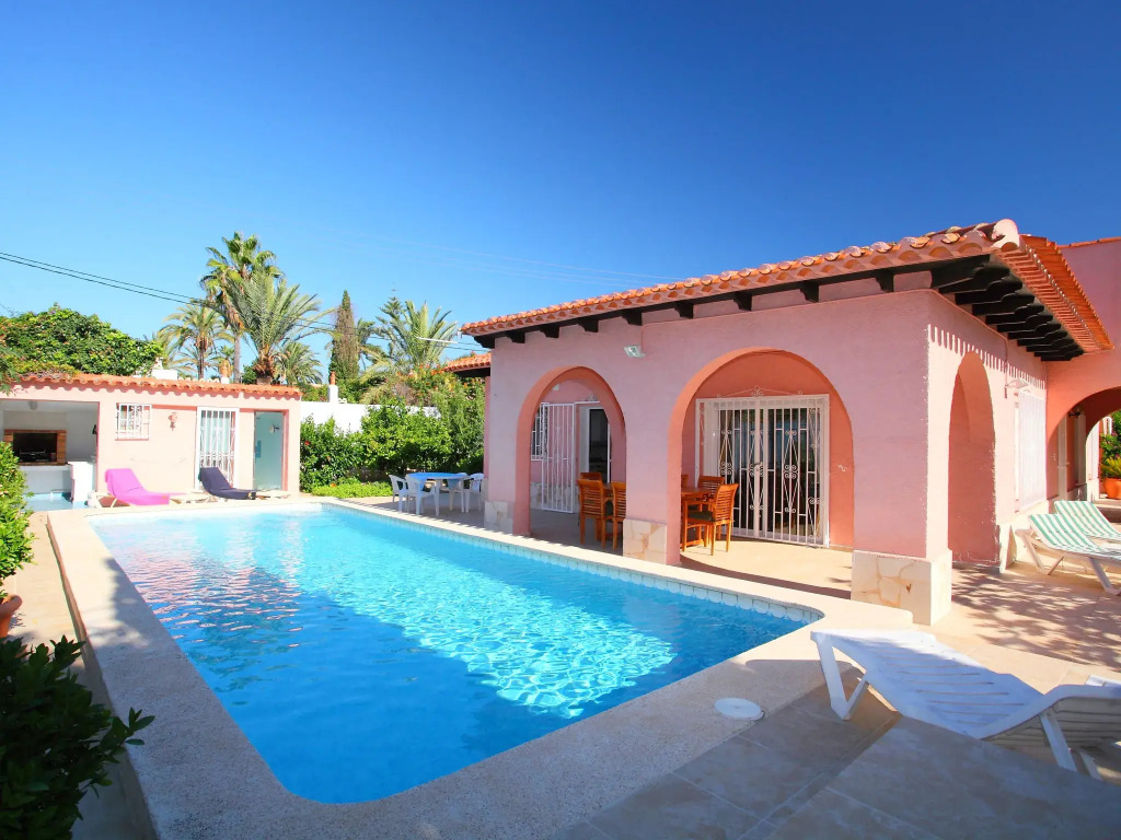 Holiday Home Sandra by Interhome