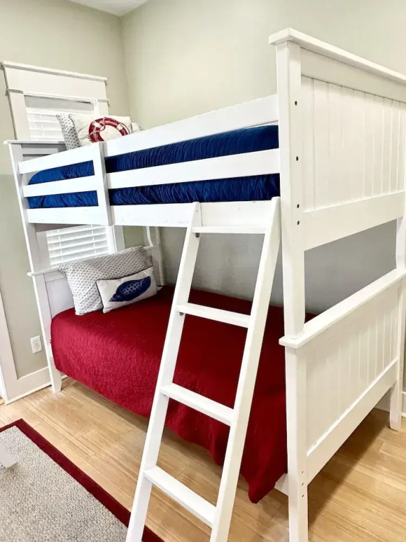 Sea View Play 3 Bedroom Home by RedAwning