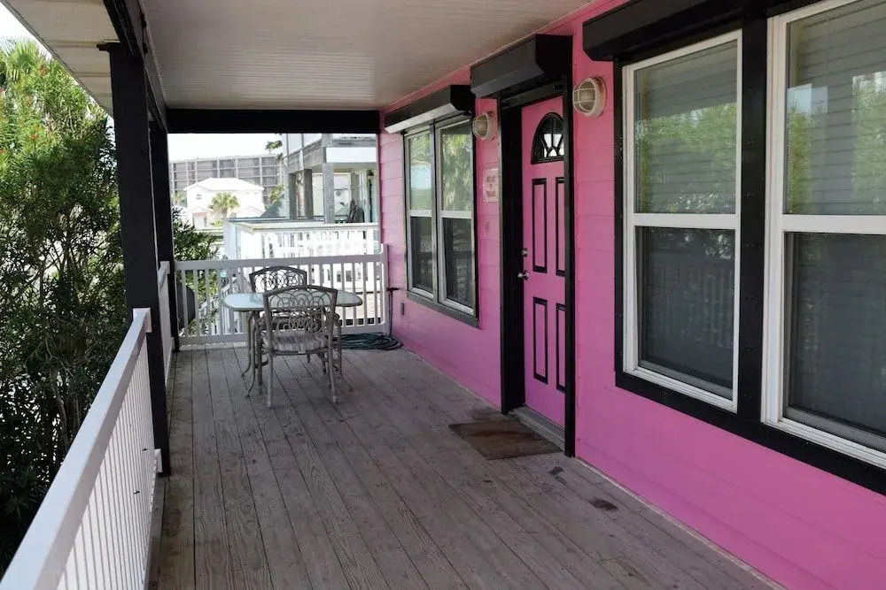 Pinkadot - Four Bedroom Home
