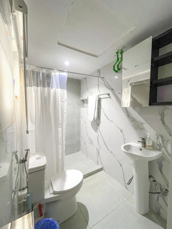 Luxurious Abuja Apartment With Private Entrance & Central AC