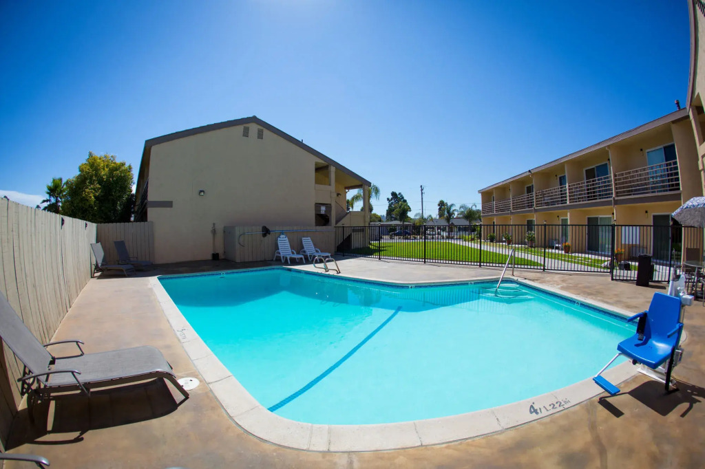 Aloha Inn
