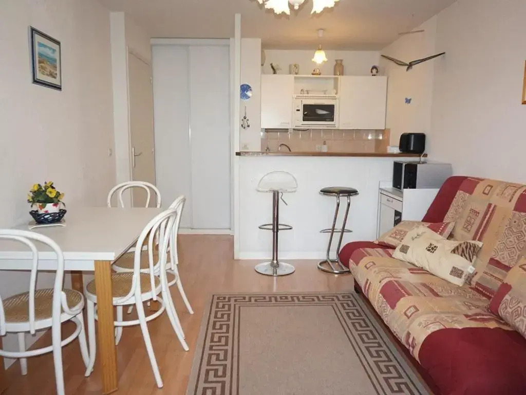 Appartement Cabourg, 2 pièces, 4 personnes - FR-1-465-21