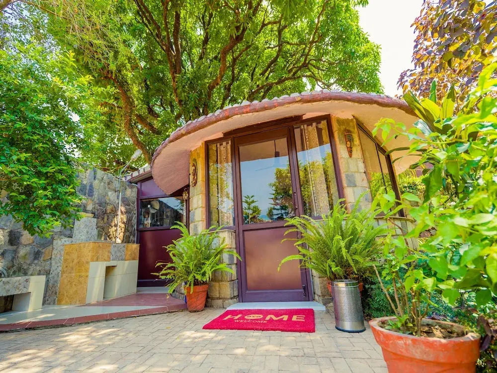 OYO 13227 Home Peaceful 1BHK Mussoorie Bypass