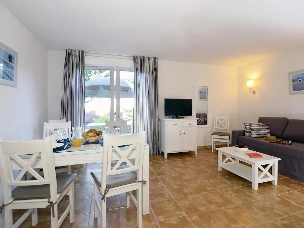 Holiday Home in Sarlat Near Castelnaud Castle