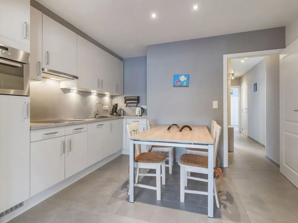 Pleasant apartment near the seafront