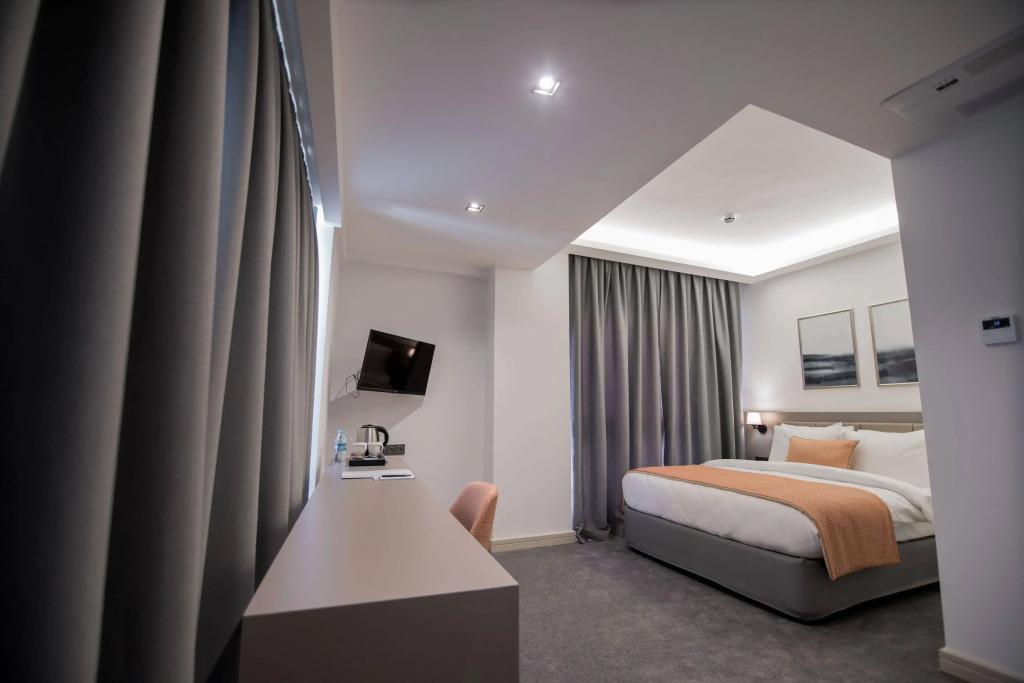 Dovv Hotel Busıness