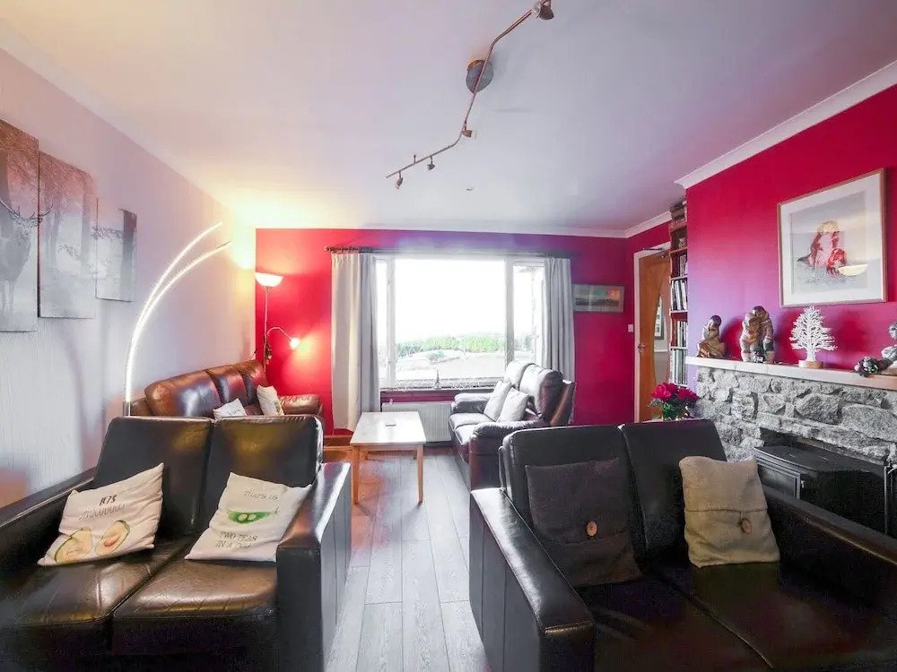 Orasay Inn