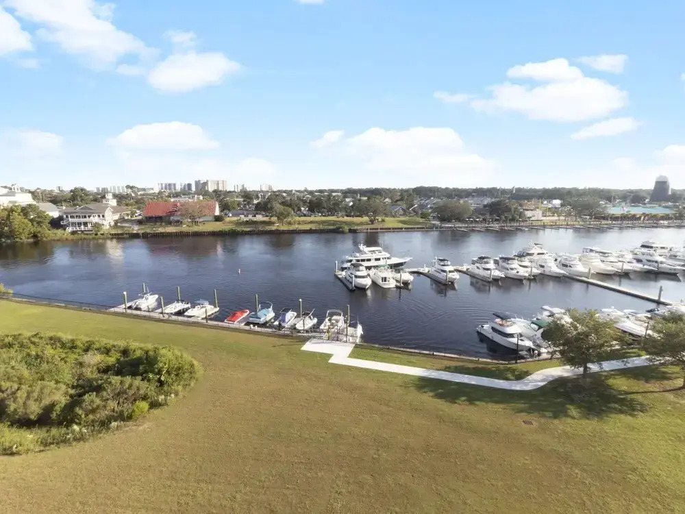 Yacht Club Villas #2-405