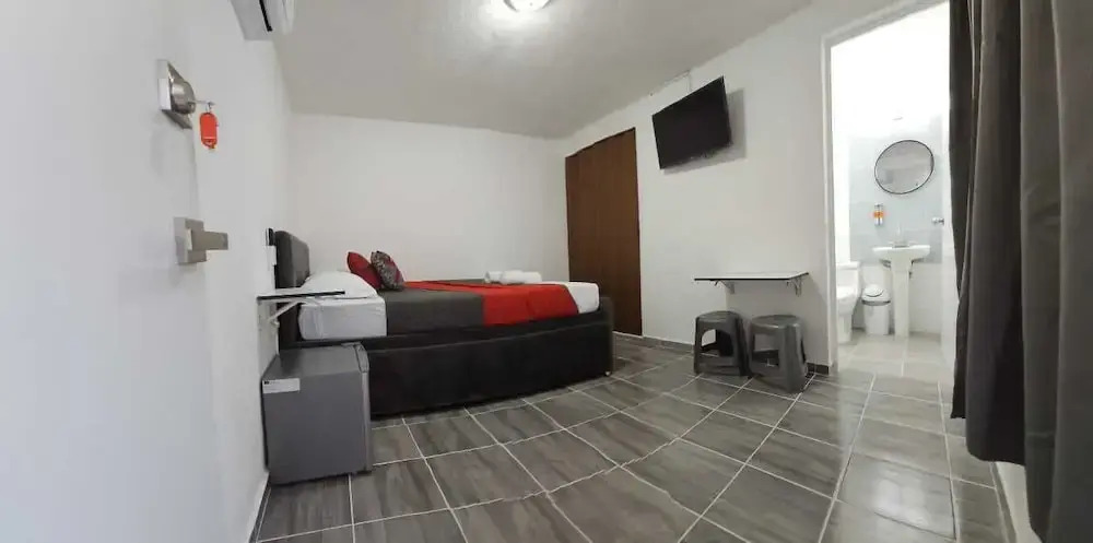 Book & Sleep 44