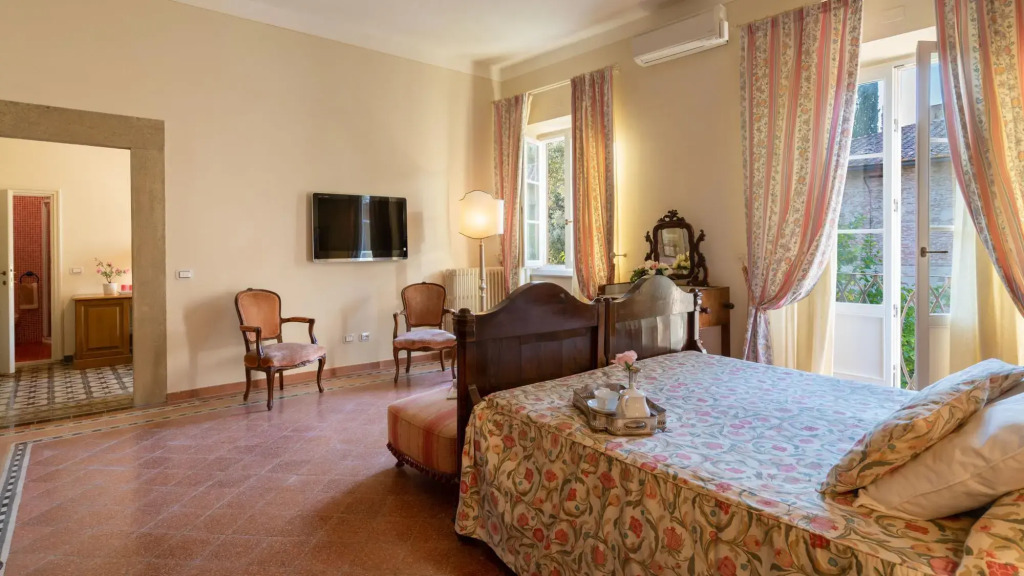 Tenuta Di Pratello 24, Emma Villas