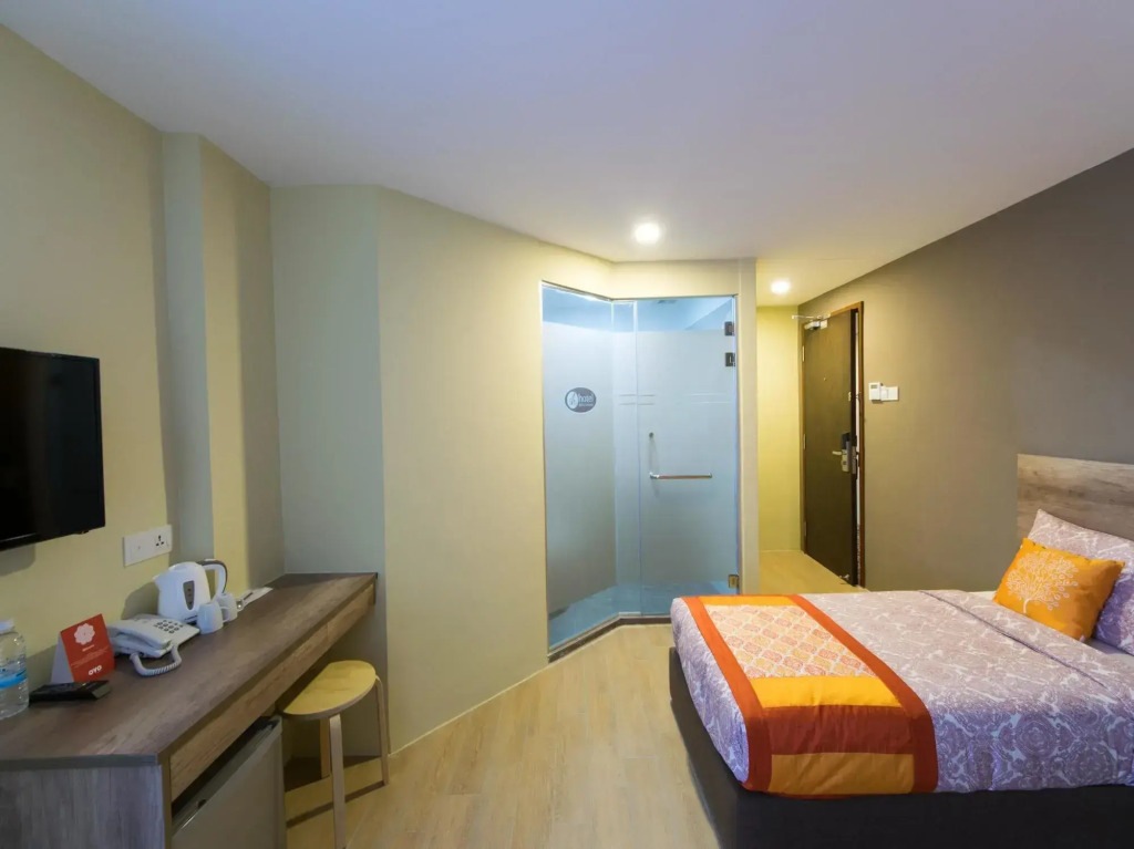 OYO Rooms Kota Damansara Segi University