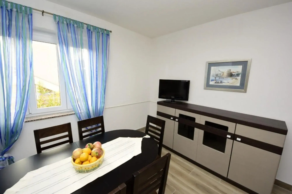 Sveto - 400 m From Beach - A1
