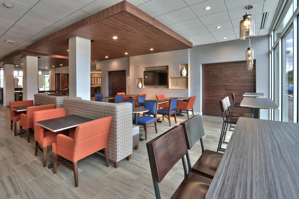 Holiday Inn Express & Suites - Roswell by IHG
