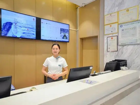 City Comfort Inn Hotel (Yichang China Three Gorges University Shuiyuecheng Shopping Mall)