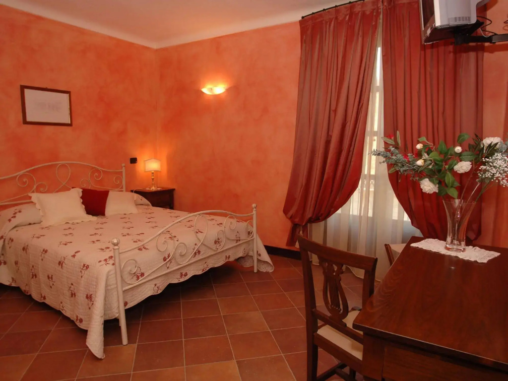 Mansion in Nizza Monferrato With Pool & Views